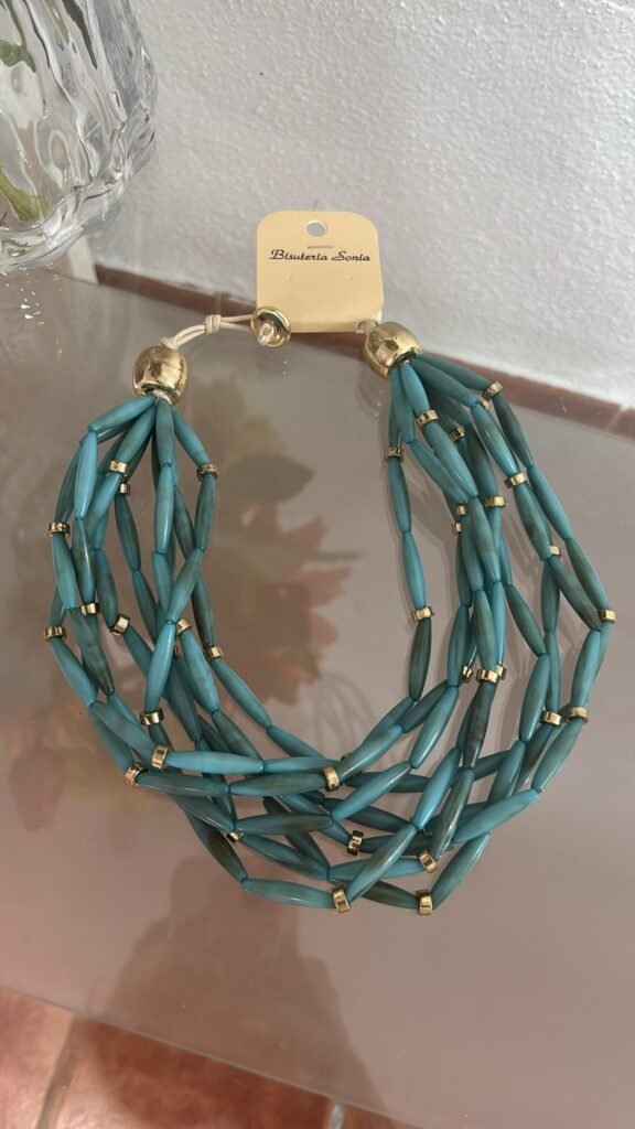 Collar Turquesa y Dorado