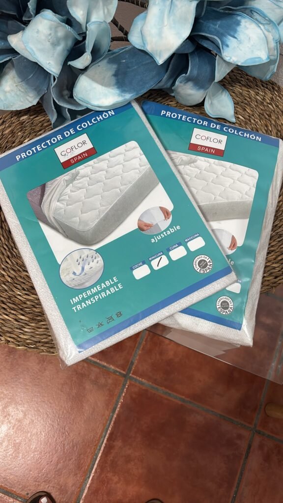 PROTECTOR MINI CUNA . Impermeable y Transpirable.